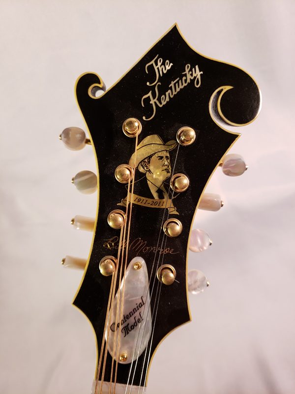 Kentucky KM-5000 Bill Monroe Centennial Mandolin headstock